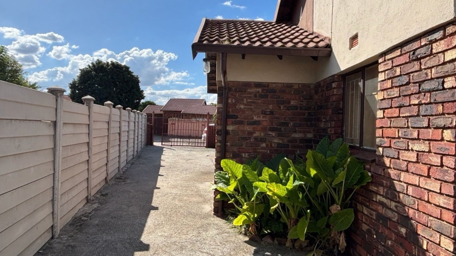 3 Bedroom Property for Sale in Boitekong Ext 3 North West